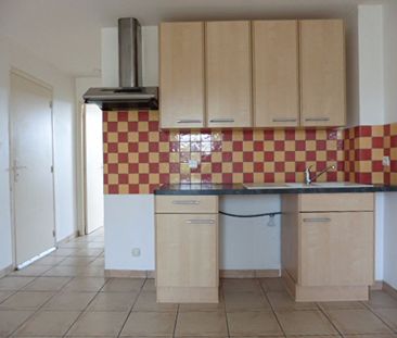 Location Appartement 3 pièces 70m² - Photo 1