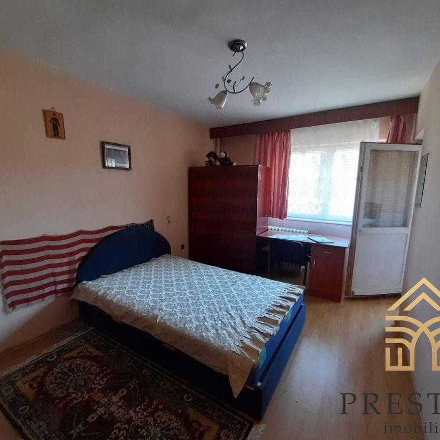 Apartament cu o camera de inchiriat in zona Rogerius-Oradea - Fotografie 1