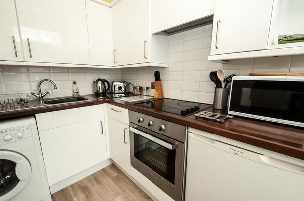 1 bedroom apartment to rent - Photo 1