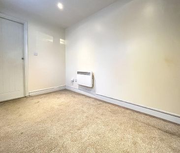 4 bedroom detached house to rent - Photo 6