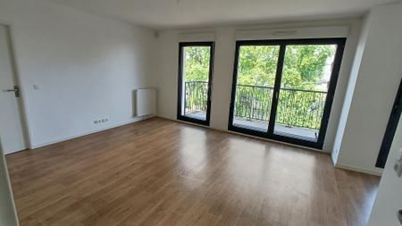 location Appartement T2 DE 50.1m² À AUBERVILLIERS - Photo 2