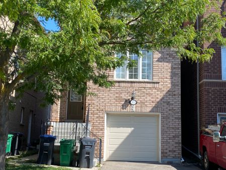 For Lease - 33 Caranci Crescent, Brampton, Ontario - Photo 2
