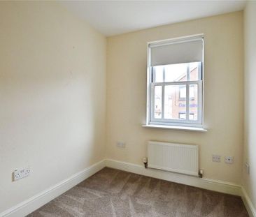 4 bedroom terraced house to rent - Photo 5