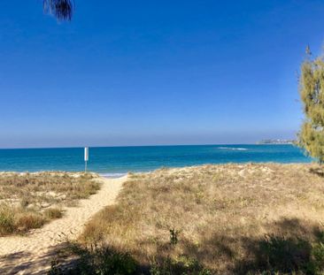 Ideal Family Home - Photo 6