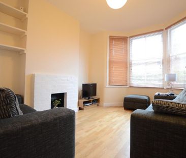 3 bedroom terraced house to rent - Photo 5