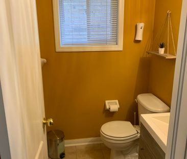 For Lease - 6 Mystcal Road, Brampton, Ontario - Photo 4