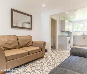 Halifax Court, 35 Peel Close, Heslington - Photo 2