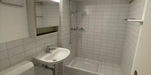 Luminous 1.5 room apartment in the heart of the old town - Photo 3