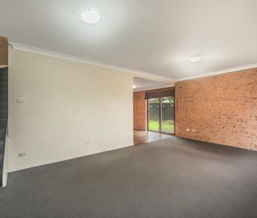 Comfortable Two-Bedroom Unit in Convenient Location - Photo 1