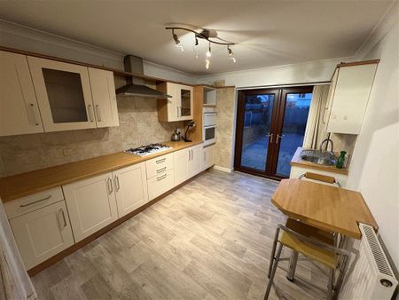 Runnymede Road - Photo 4