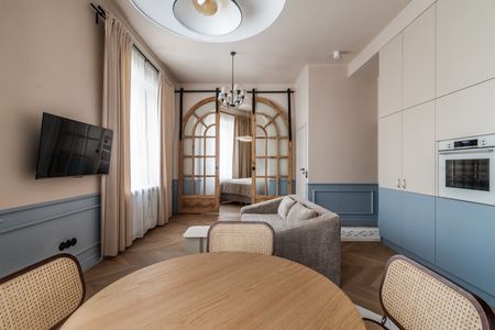 Elegancki Loft w Zabytkowej Kamienicy - Photo 3