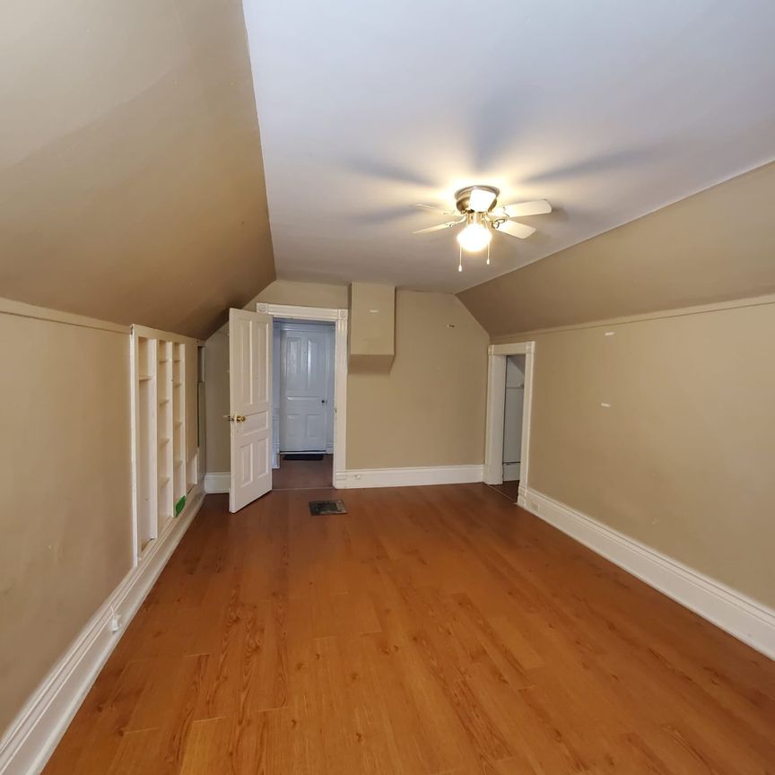 For Lease - 29 St Andrew Street Unit# 1, London North, Ontario - Photo 1