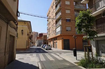 Calle Cura Planelles, Valencia, Valencian Community 46011 - Photo 4