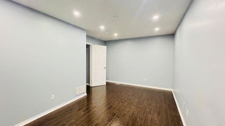 For Lease - 7 Bison Run Road, Brampton, Ontario - Photo 2