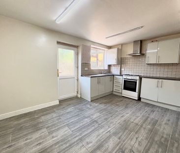 3 bedroom house to rent - Photo 2