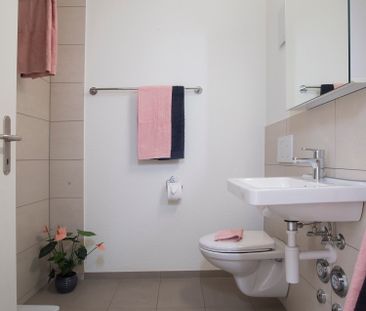 2.5 Zimmer, 72 m², 1. Stock - Foto 3