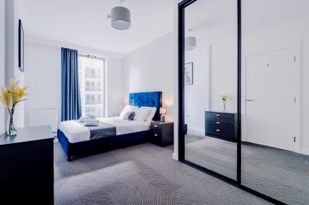 3 Bed - Photo 2