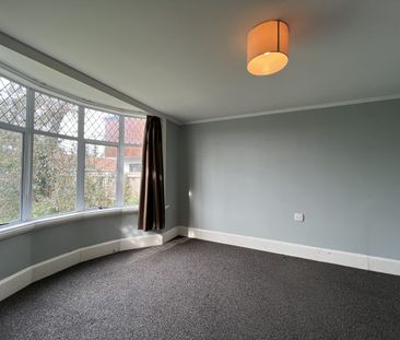 571 Manchester Street, St. Albans - Photo 1