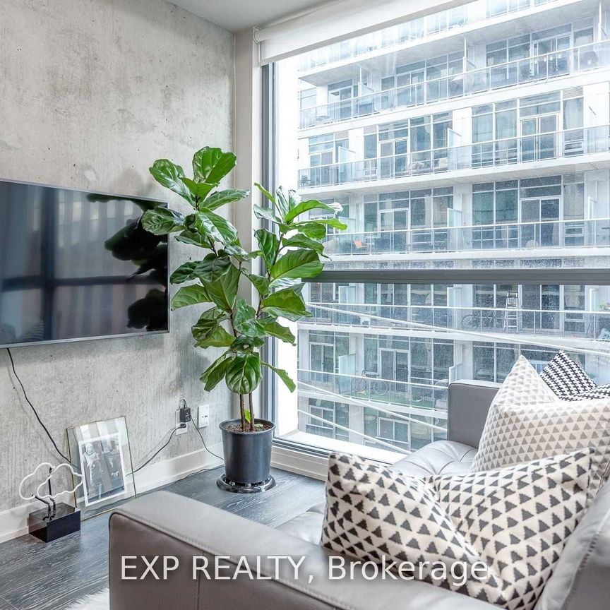For Lease - 39 Brant Street Unit# 416, Toronto, Ontario - Photo 1