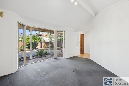 “Gardeners Delight! HOME OPEN SATURDAY 01 NOVEMBER AT 9.30AM SHARP!” - Photo 4