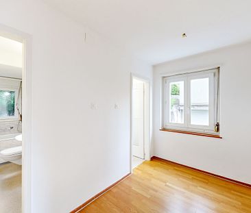 Wohnung mit gemütlichem Balkon im schönen Witikon - Photo 3