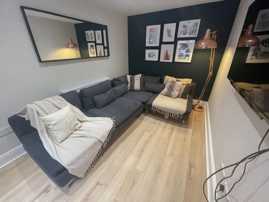 4 bedroom house to rent - Photo 1