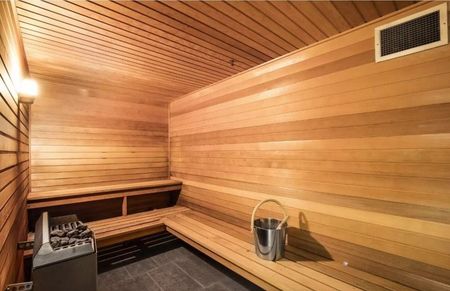 1-BED 1.5-BATH, 1-CAR, UN-FURNISHED - Photo 4