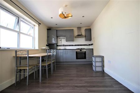 3 bedroom house share to rent - Photo 4