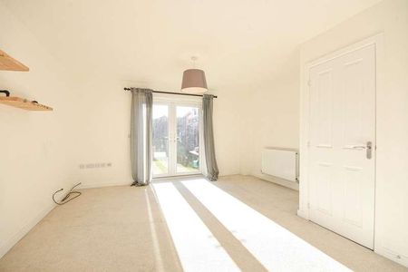Grace Farrant Road, Great Cornard, CO10 - Photo 2