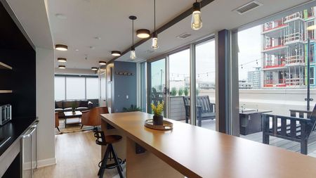 Steps to Parliament - Gym - Theater - Rooftop Patio/Party Room - Business Lounge! - Photo 5