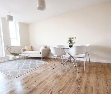 2 bedroom flat to rent - Photo 1