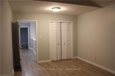 For Lease - 1486 Mickleborough Drive, London North, Ontario - Photo 5