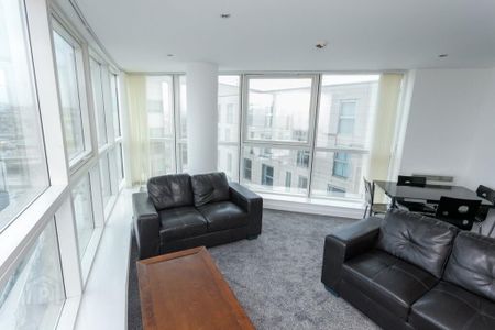 7-05 The Obel, 62 Donegall Quay, Belfast City Centre, Belfast, BT1 3NG - Photo 3