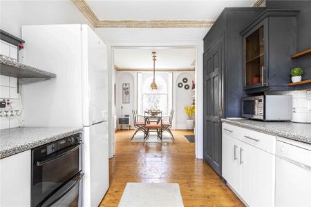 4 bedroom apartment to rent - Photo 2