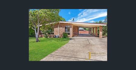 4 Bedroom 2 Bathroom Home! Walking Distance to Kellyville Public School, Bus and Shops!! - Photo 5