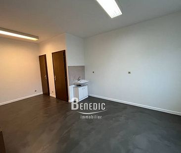 Local Professionnel Longeville Les Saint Avold 60 m2 avec parking - Photo 2