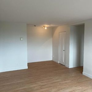 4½ Apartments Available - A louer • For Rent - Photo 2