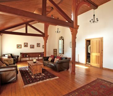 4 bedroom semi-detached house to rent - Photo 2