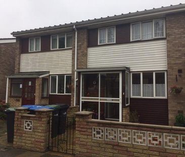 1 bedroom in a house share to rent - Photo 1