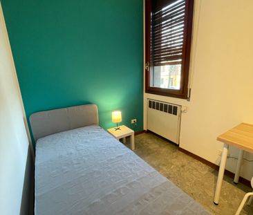 Stanza singola in Viale Quirico Filopanti, Bologna - Foto 1