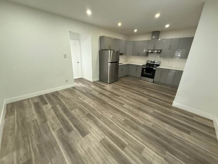 New 2 Bedroom Suite - Photo 2