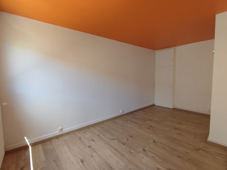 Location Appartement 2 pièces 59m² TROYES 10000 - Photo 3