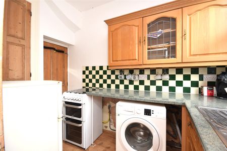 18, Aviary Grove, Leeds, West Yorkshire, LS12 2NU - Photo 5