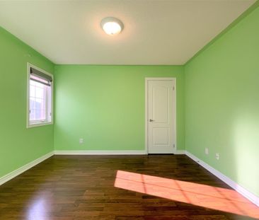 For Lease - 205 Vanda Drive, Vaughan, Ontario - Photo 2