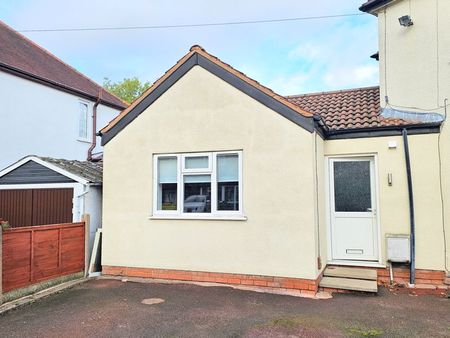 34 Woodland Road, Wolverhampton - Photo 2