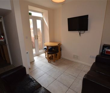 1 Bed Property To Rent - Photo 2