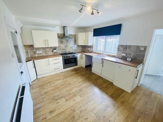 Copperfield Avenue, Great Yarmouth, N... - Photo 1