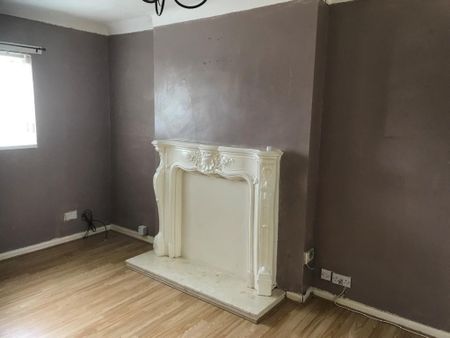 2 bedroom semi-detached house to rent - Photo 2