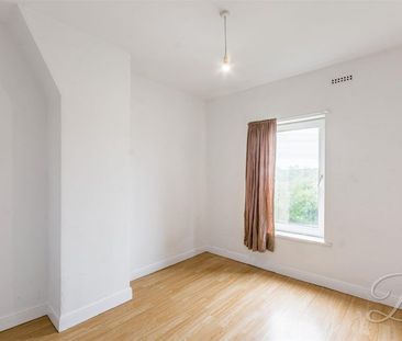 3 bedroom - Photo 2