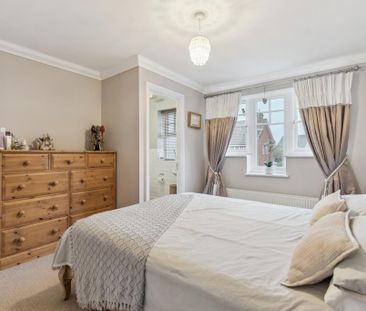 4 bedroom detached house to rent - Photo 6